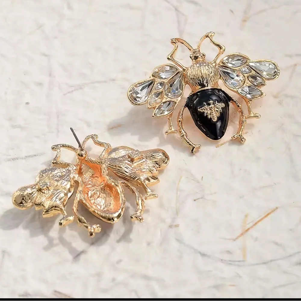 Vintage Luxury Bee Gold Crystal Earrings